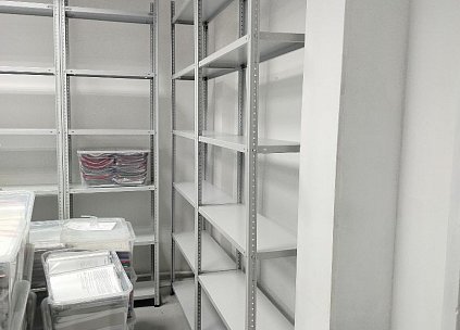 Универсальные решения для хранения: стеллажи ТС Лайт