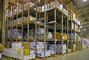 Набивные стеллажи для склада алкогольной продукции